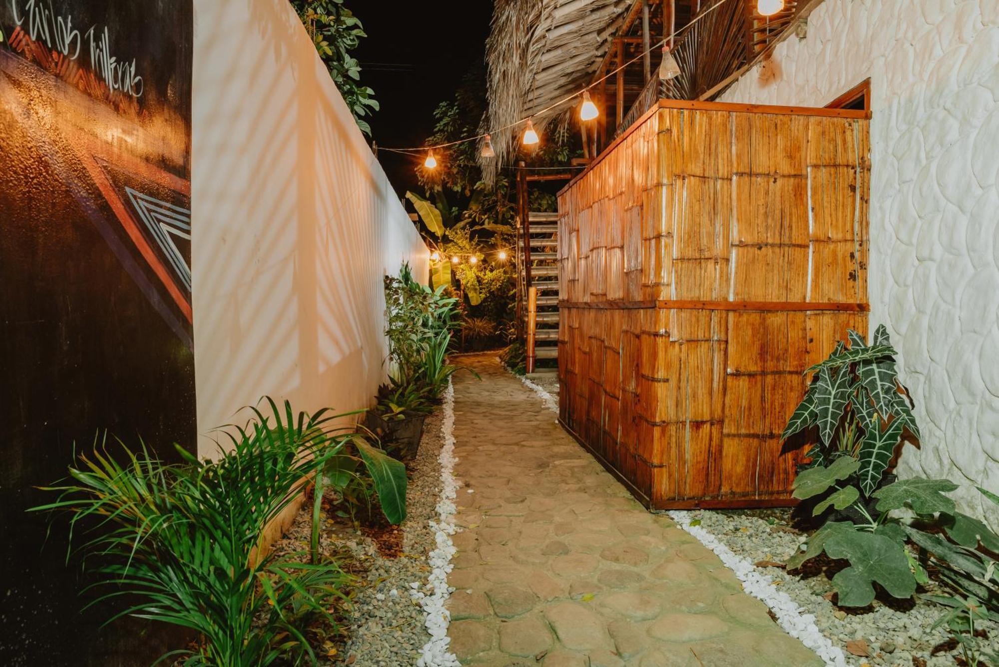 Kasakola Hotel Palomino Exterior photo